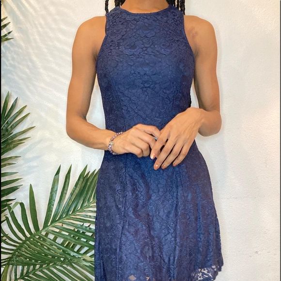 Speechless Lace Mini Dress + Pockets - Picture 4 of 10